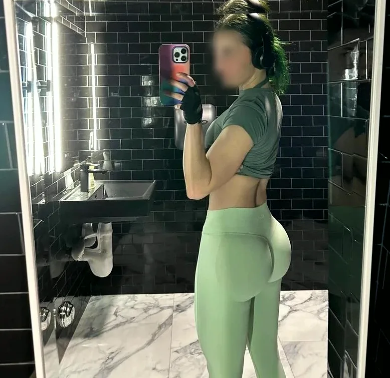 Alessandra, 24 anni